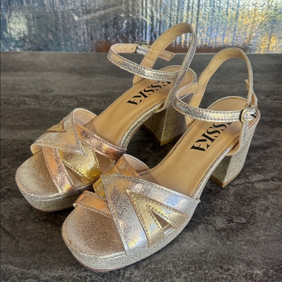 Esska Cleo Gold Heeled Sandals. 36 NEW NO BOX - Picture 2 of 6